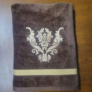 Kassafina Brown/Gold Embroidered Bath Towel